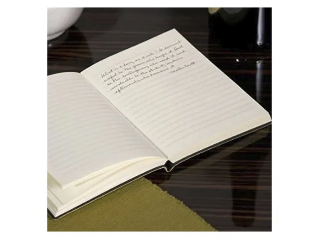 Carnet de notes Essential Red Heart ligné 13x18cm