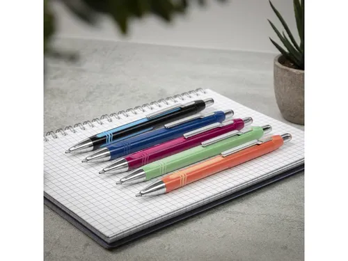 Balpen Schneider Epsilon XB huls zwart/blauw, blauwschrijvend
