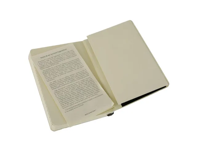 Notitieboek Moleskine pocket 90x140mm lijn soft cover zwart