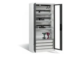 acculaadkast 1950x930x500mm 15stekkerdozen 230V ventilator fr. RAL7016