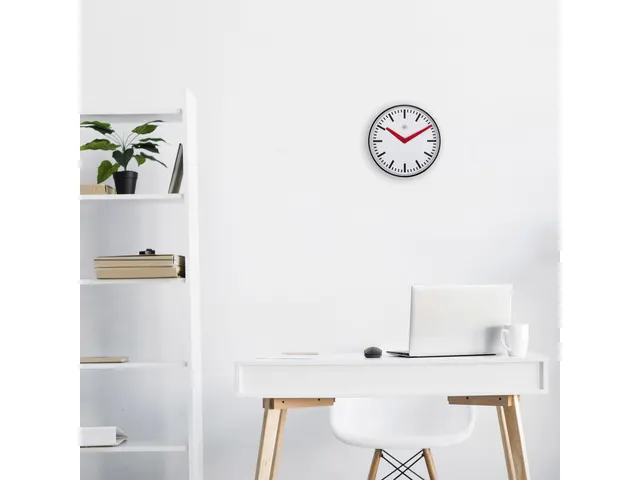 Stationsklok - 25.5cm - Stille wandklok - Wit - nXt by NeXtime - "Newc