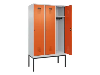 locker,HxBxD 2120x1200x500mm,3vak,vak B 400mm,cil.-slot,voetonderstel - 1