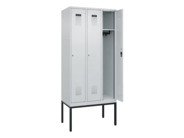 locker,HxBxD 2120x900x500mm,3vak,vak B 300mm,cil.-slot,voetonderstel