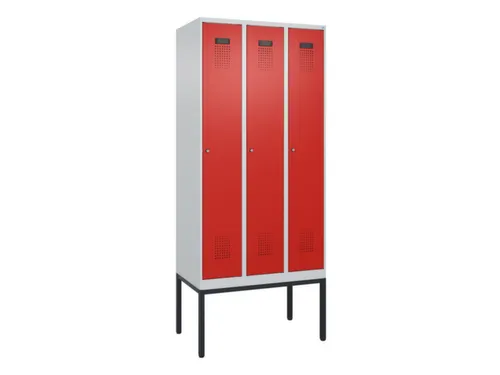 locker,HxBxD 2120x900x500mm,3vak,vak B 300mm,cil.-slot,voetonderstel