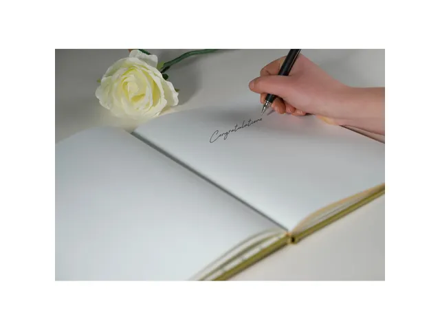 Livre d'or Balacron avec titre 100 pages blanches - 27x22 cm vertical
