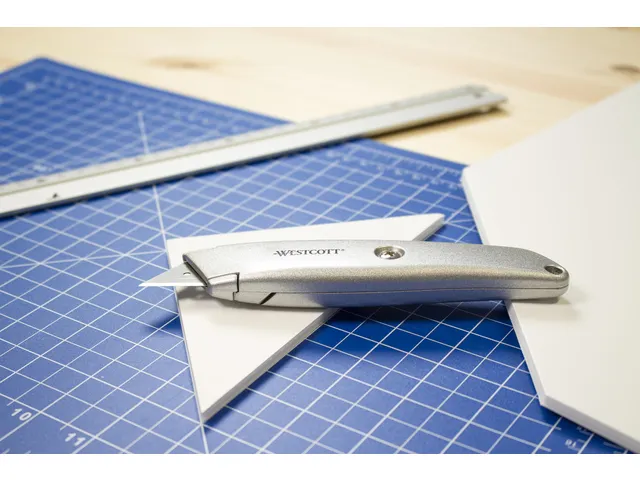 Snijmes Westcott trapezium 18mm met schuifsluiting aluminium
