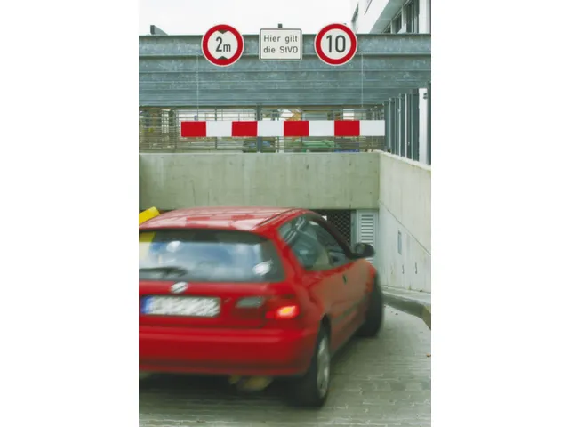 Hoogtebegrenzer L X H 4000X 150Mm 2Delen À 2000Mm Aluminium Rood/wit