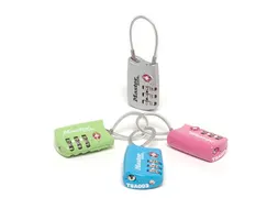 Hangslot Masterlock 4688EURD 3-cijfer combinatie TSA met kabel assorti
