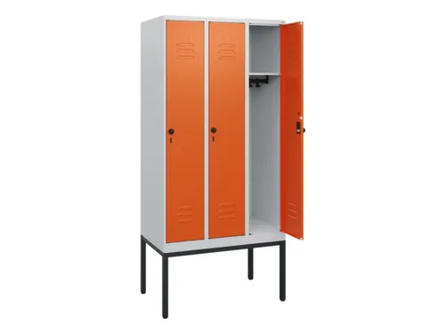 locker,HxBxD 1950x900x500mm,3vak,vak B 300mm,draaigrendel