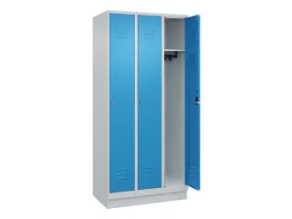 locker,HxBxD 1950x900x500mm,3vak,vak B 300mm,cil.-slot,sokkel - 2