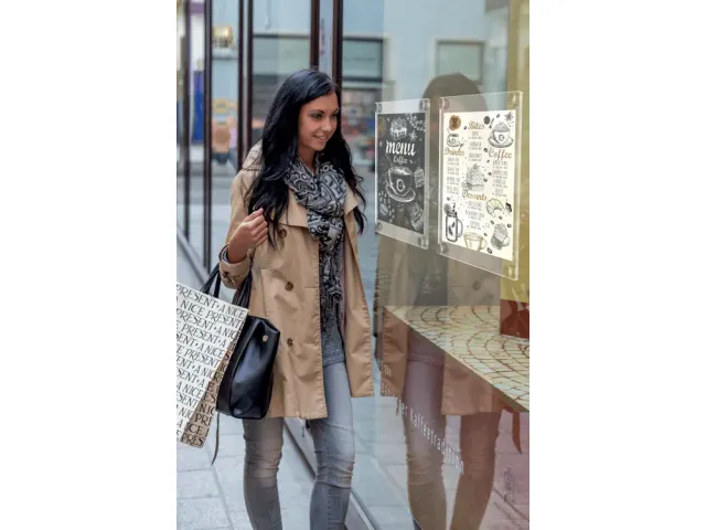 Infobord Nobo Premium Plus A4 acryl wand verplaatsbaar