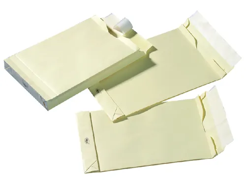 Envelop Quantore Monsterzak 229x324x38mm 170gr Zelfklevend Creme