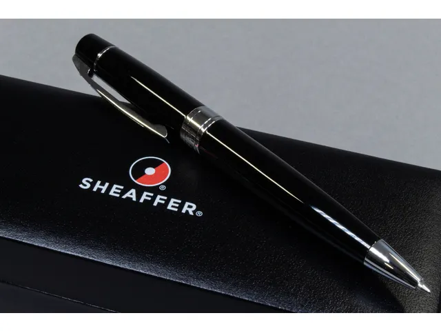 Balpen SHEAFFER 300 E9312 Glossy black chrome plated