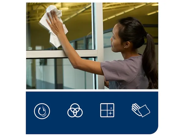 Poetspapier Tork M2 Plus Premium 2-laags 125m wit 130044 Pallet