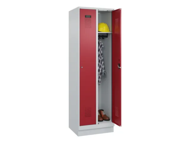 locker,HxBxD 1950x600x500mm,2vak,vak B 300mm,cil.-slot,sokkel