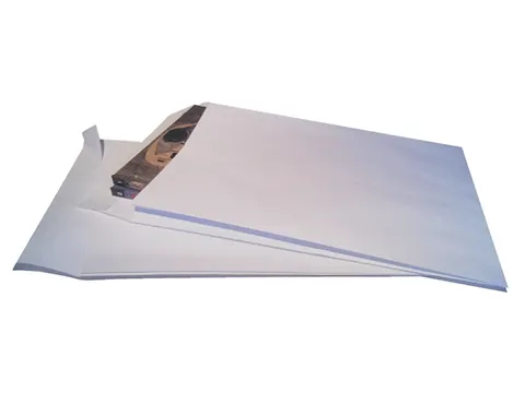 Envelop Quantore Monsterzak 262x371x38mm 130gr Zelfklevend Wit