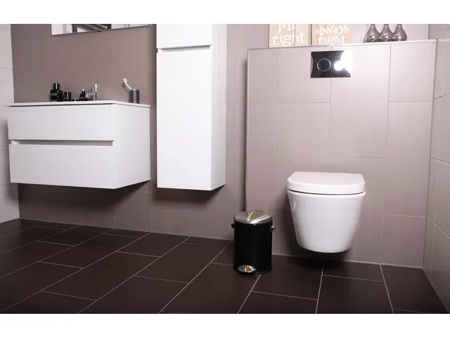 Pedaalemmer Belle Deluxe 5 Liter Zwart / Mat RVS