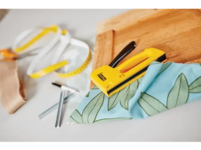 Nietpistool Rapid 13E 13/4-10 ABS geel blister