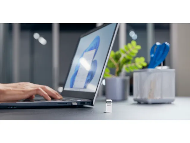 256GB DataTraveler Micro 200MB/s Metal USB 3.2 Gen 1