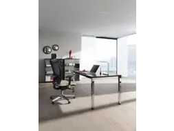 In hoogte verstelbaar bureau in vrije vorm,NE-esdoorn