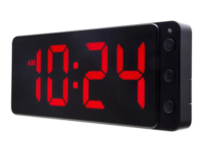 Horloge de table/murale NeXtime Digital Clock Red de 27,2 x 10,8 cm