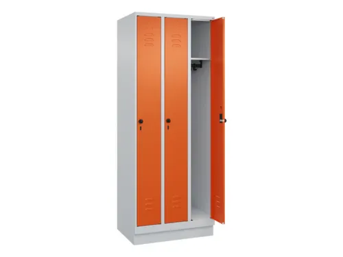 locker,HxBxD 1950x750x500mm,3vak,vak B 250mm,draaigrendel,sokkel