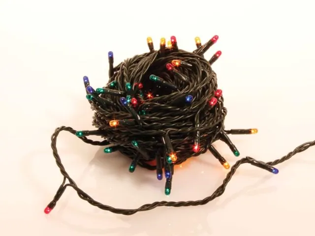 Novalight LED - 12m - 80Multicolor Lampen - Groene Draad