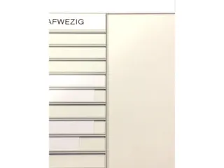 Aan-afwezigheidsbord 15 Namen Inclusief Magnetisch Whiteboard - 2