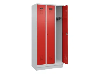 locker,HxBxD 1950x900x500mm,3vak,vak B 300mm,cil.-slot,sokkel - 2