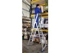 verrijdbare treden-platformladder eenzijdig 6treden stand H 1 4m