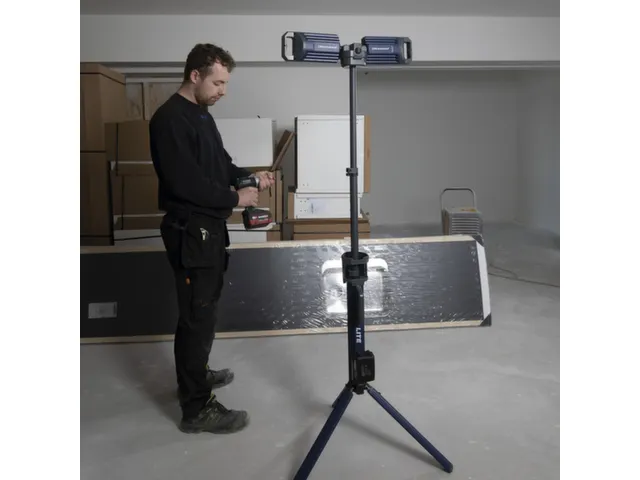 floodlight-straler,120 LED,5000lumen,statief,straalhoek 110 °