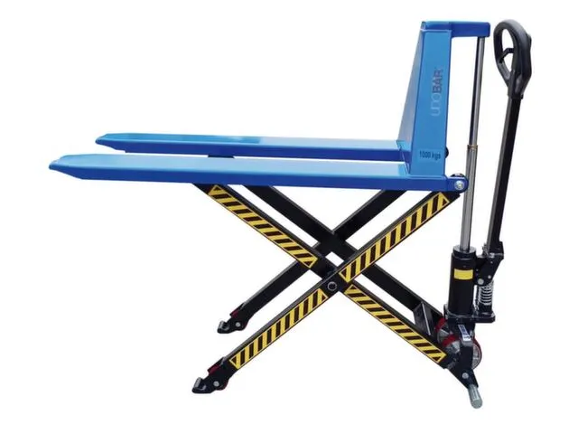 chariot élévateur mobile,force 1000kg,fourche L 1140mm,portée l 520