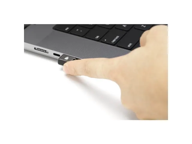 VeriMark Guard 2.1 USB-C Fingerprint Security Key