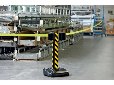 Afzetsysteem Verrijdbaar 1006x562x562mm Band Geel Aluminium Palen