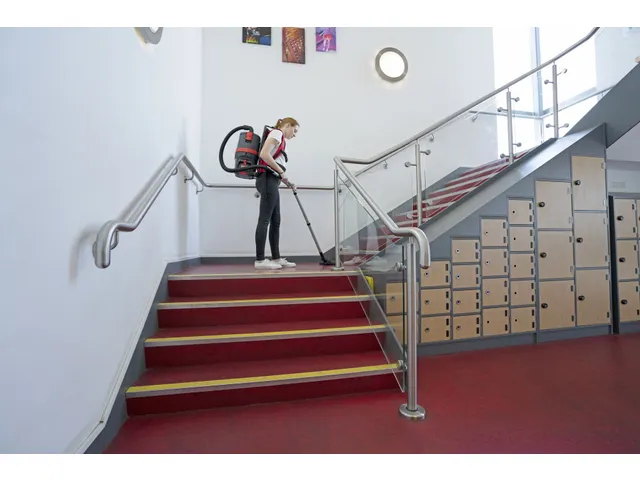 Rugstofzuiger batterij RSB150-NX met kit AA30E