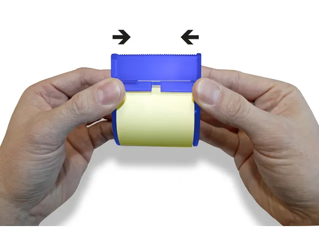 Dispenser + Rol Voor Rollen 60Mmx10M