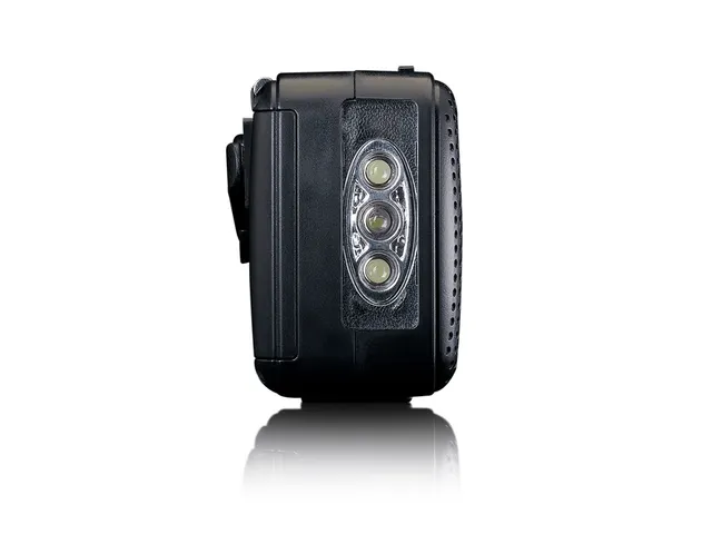 Lenco MCR-113BK Draagbare opwindbare noodradio, zaklamp en powerbank