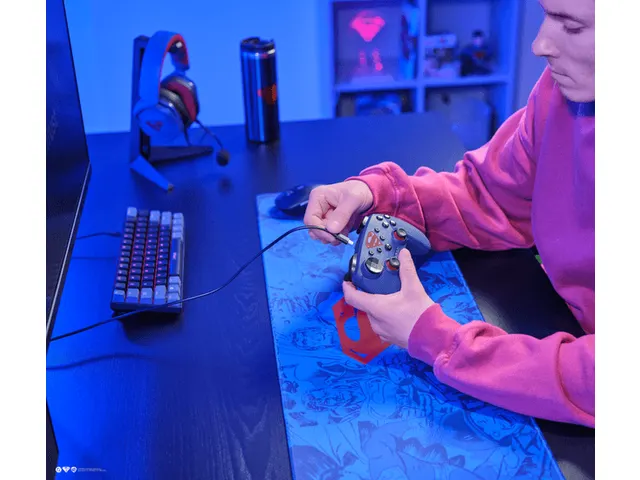 Trust GXT 542SM Muta Draadloze gamecontroller Superman Blauw