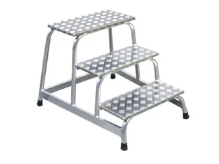 Montagetrap Aluminium H 0 6M 3Treden Incl. Platform Treden Traanplaat - 1
