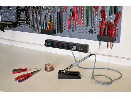 Stekkerdoos Brennenstuhl Bremounta 5vdig incl 2 USB 3m zwart