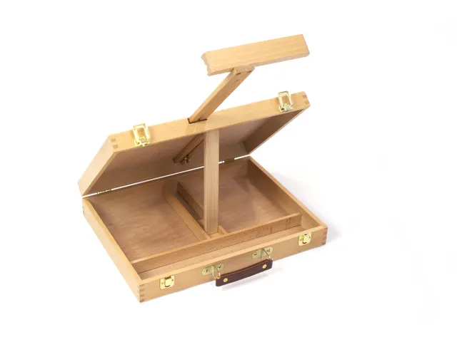Boîte chevalet bois de hêtre Kangaro avec poignée. 40x30x7.5cm. Pou