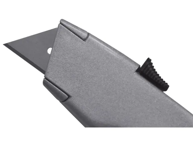 Cutter Met Terugschietfunctie, 20 Mm, Zilver/Blauw