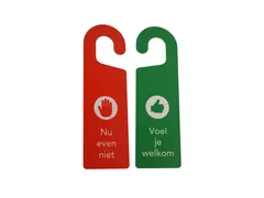 Kunststof deurhanger 250x75mm Voel je welkom - Nu even niet Rood/Groen