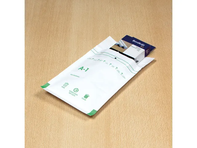 Luchtkussenenvelop Raadhuis 120x175mm A11 Wit Plakstrip Doos 200 Stuks