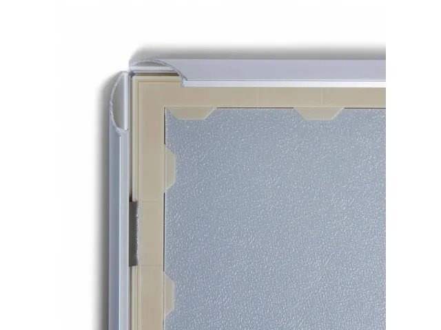 Cadre clipsable Scritto A4 angles droits 25mm aluminium/plastique
