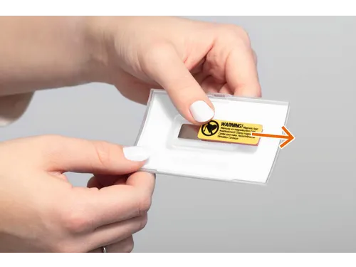 Naambadge CLICK FOLD 54x90 mm met magneet place and hold PP