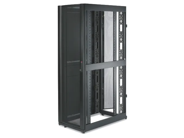 APC AR3100 NetShelter SX 42U 600mm(b) x 1070mm(d) 19 inch IT rack, beh