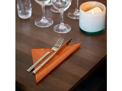 Tork 477843 Lunchservet Oranje 33x33cm 2-laags 1/4 vouw 10x200st