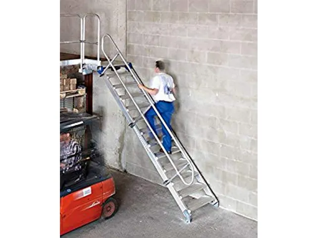 escalier mobile,estrade H 2,75m,11marches,marches l 600mm,alu