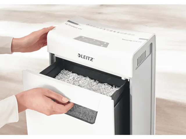Papiervernietiger Leitz IQ Protect Premium 4M snippers 2x15mm